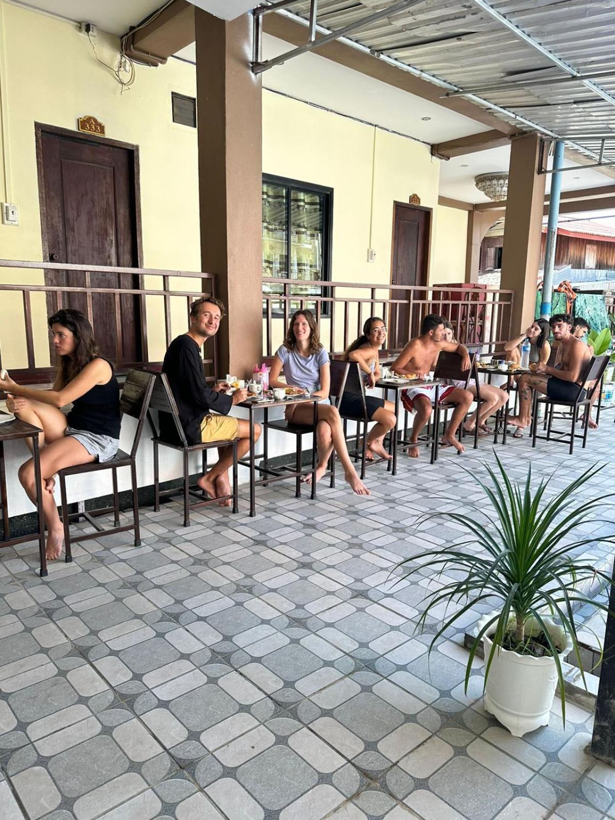 Vang Vieng Global Hostel Exterior foto